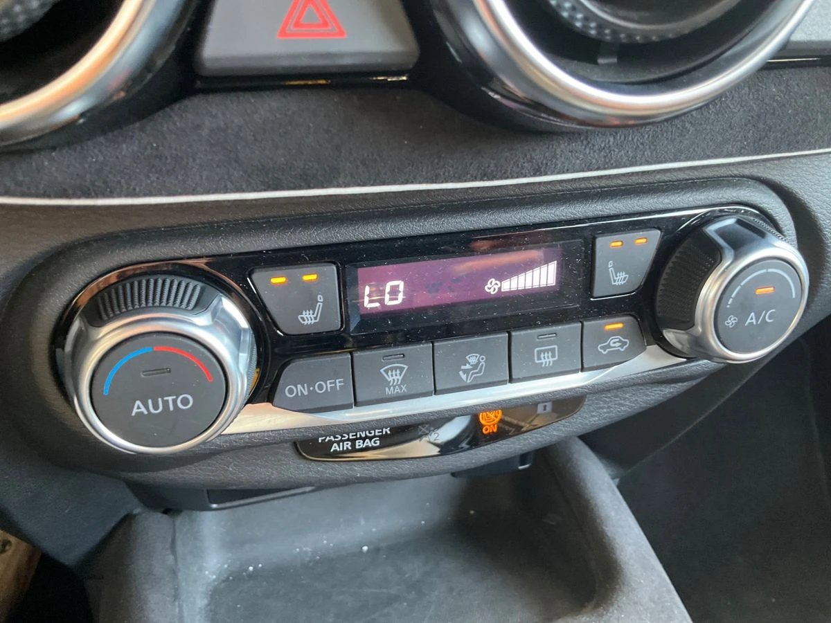 Nissan Juke N-Design 1.0 DIG-T, снимка 7 - Автомобили и джипове - 55307259