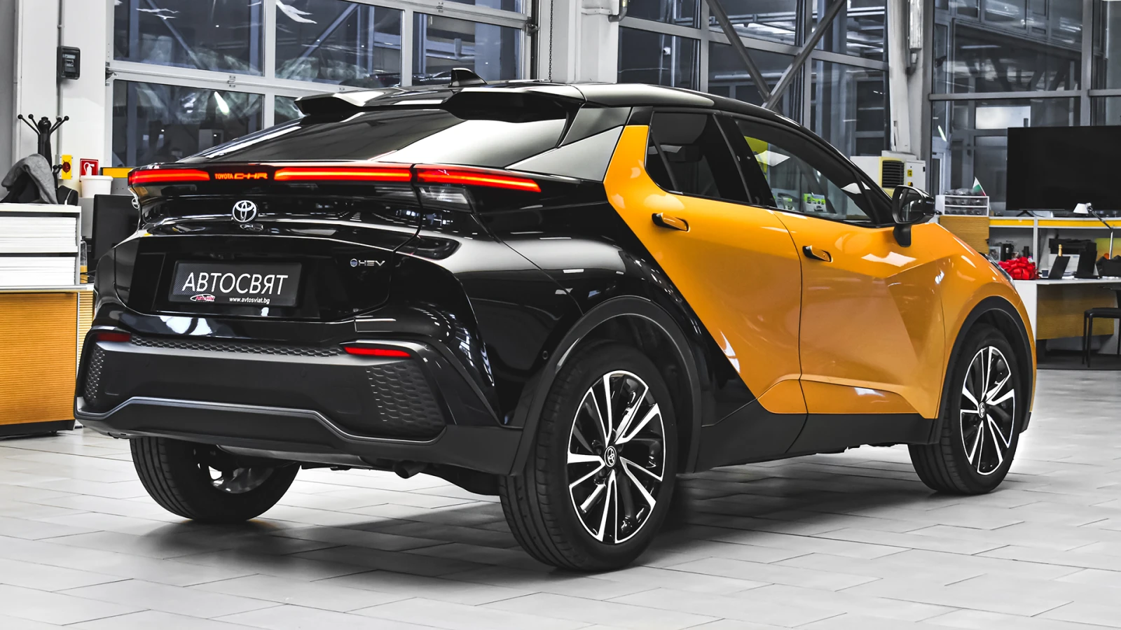 Toyota C-HR Premiere Edition 2.0 Hybrid e-CVT, снимка 6 - Автомобили и джипове - 55314479