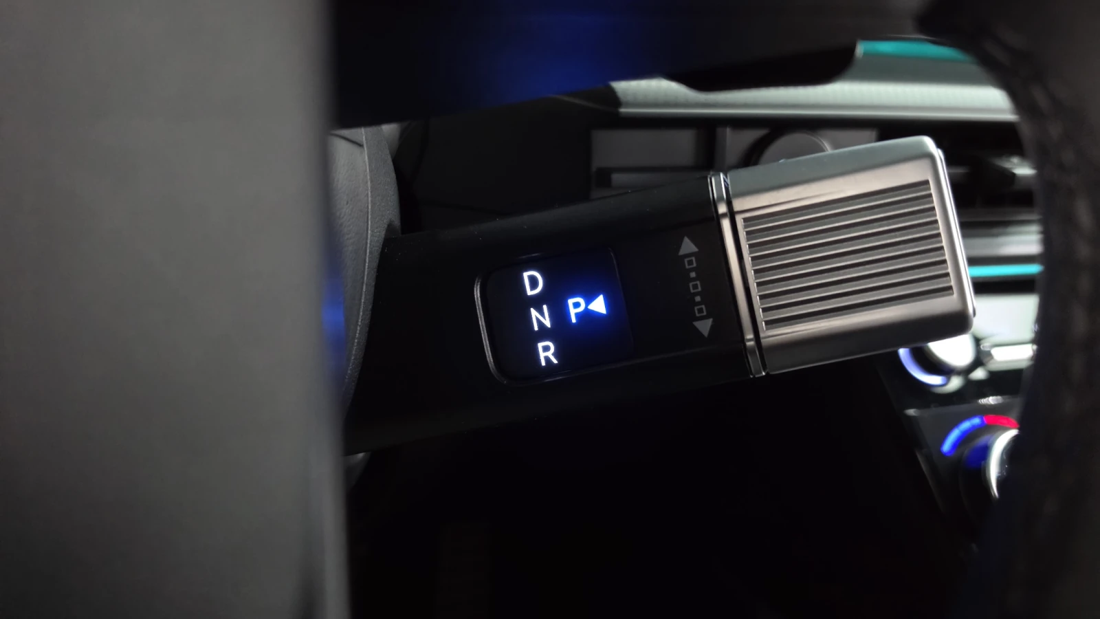 Hyundai Santa fe 2.5T Calligraphy* BLIND SPOT* МАСАЖ* КРАЙНА ЦЕНА, снимка 9 - Автомобили и джипове - 55334927