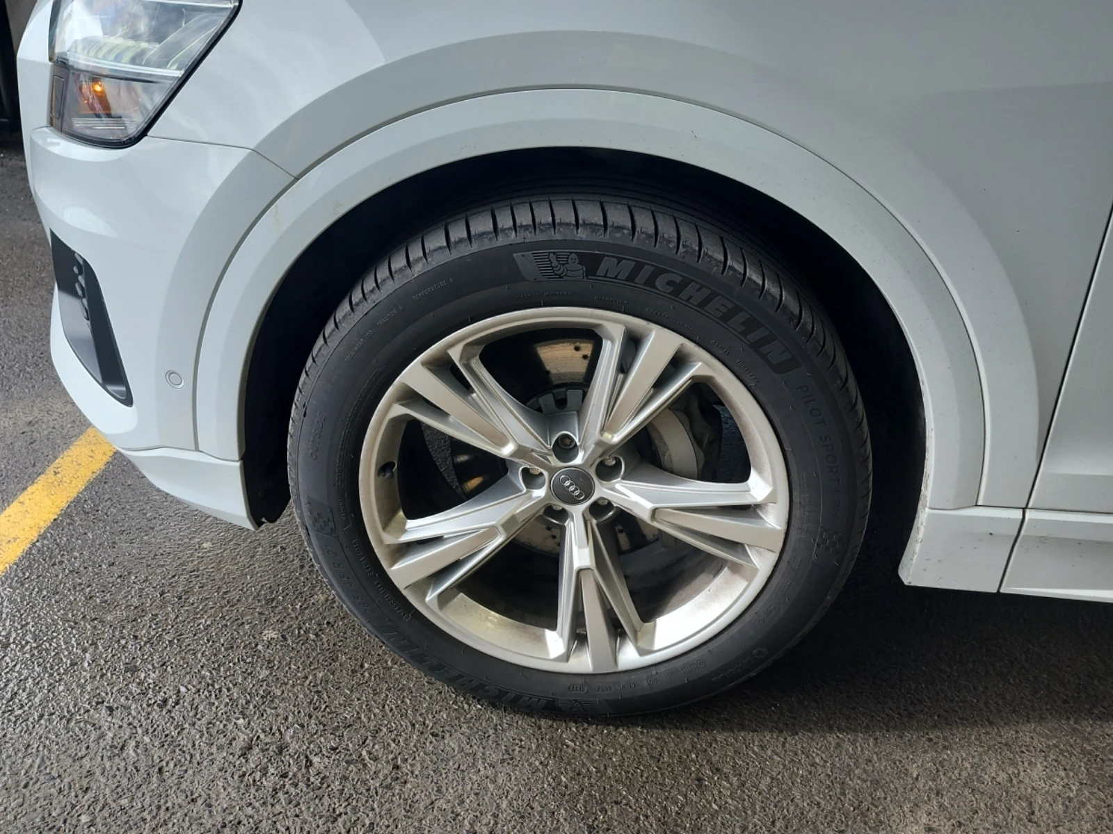 Audi Q8 TECHNIK / АВТОКРЕДИТ, снимка 7 - Автомобили и джипове - 55802913
