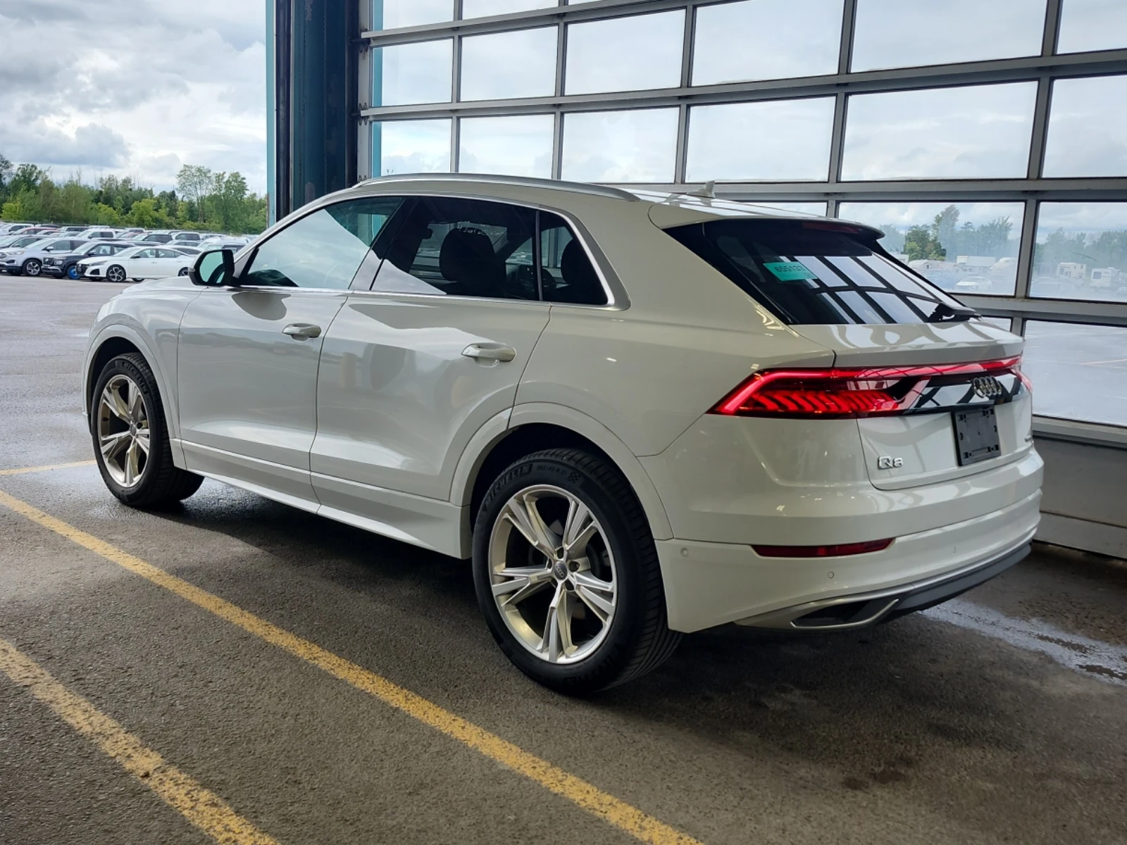 Audi Q8 TECHNIK / АВТОКРЕДИТ, снимка 4 - Автомобили и джипове - 55802913
