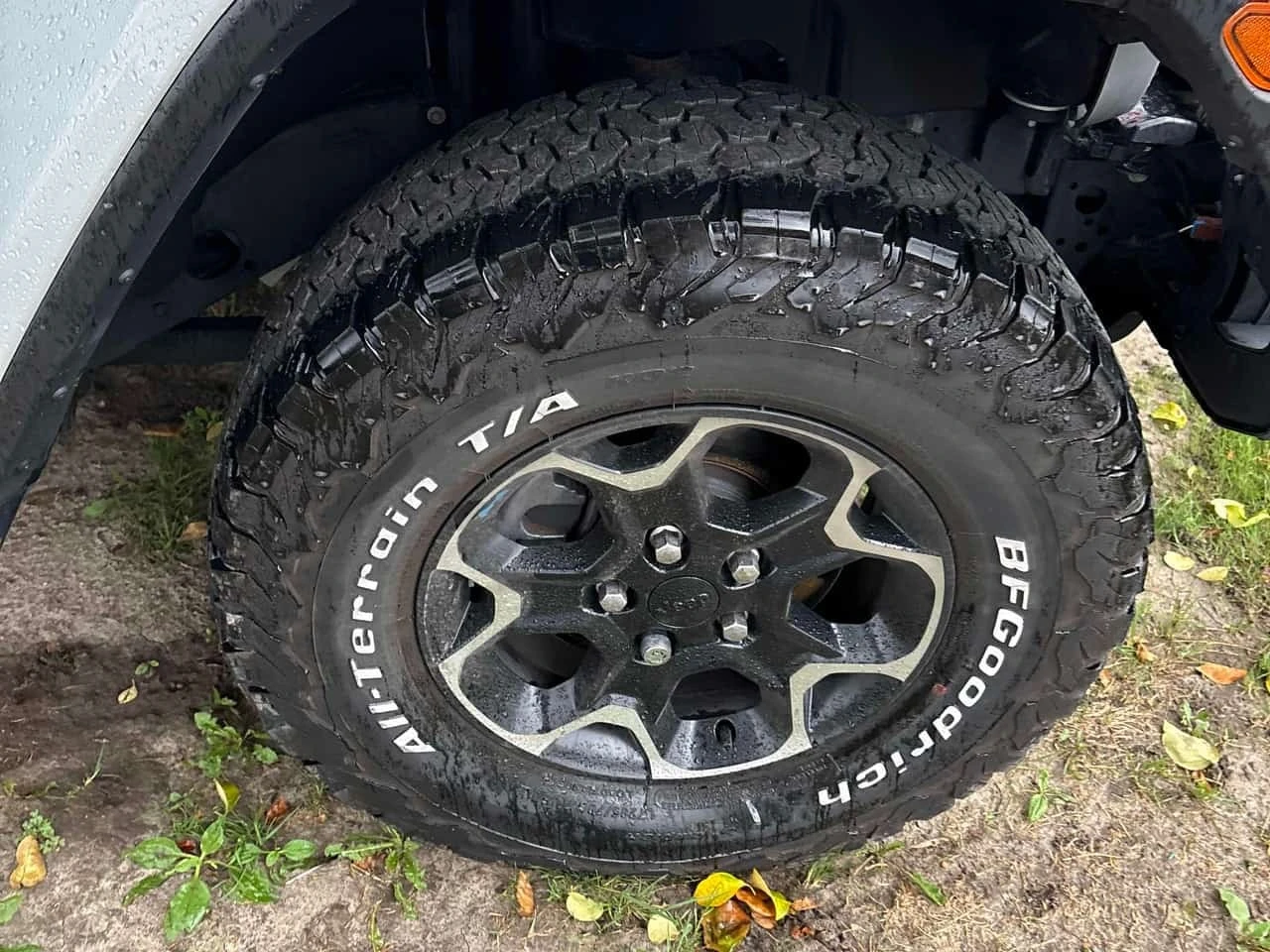 Jeep Wrangler Unlimited Rubicon * CARFAX * ��� ������������  | Mobile.bg � ����������� 7