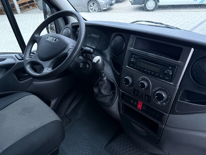 Iveco Daily 35C15 3.0HPI до 3.5т. 4.35м. Клима Euro 5 , снимка 14 - Бусове и автобуси - 53286927