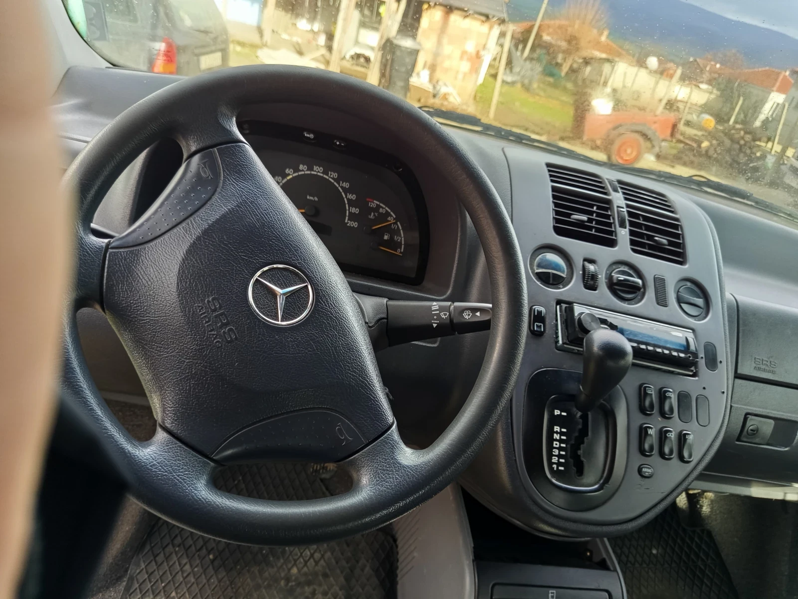 Mercedes-Benz Vito  - изображение 6