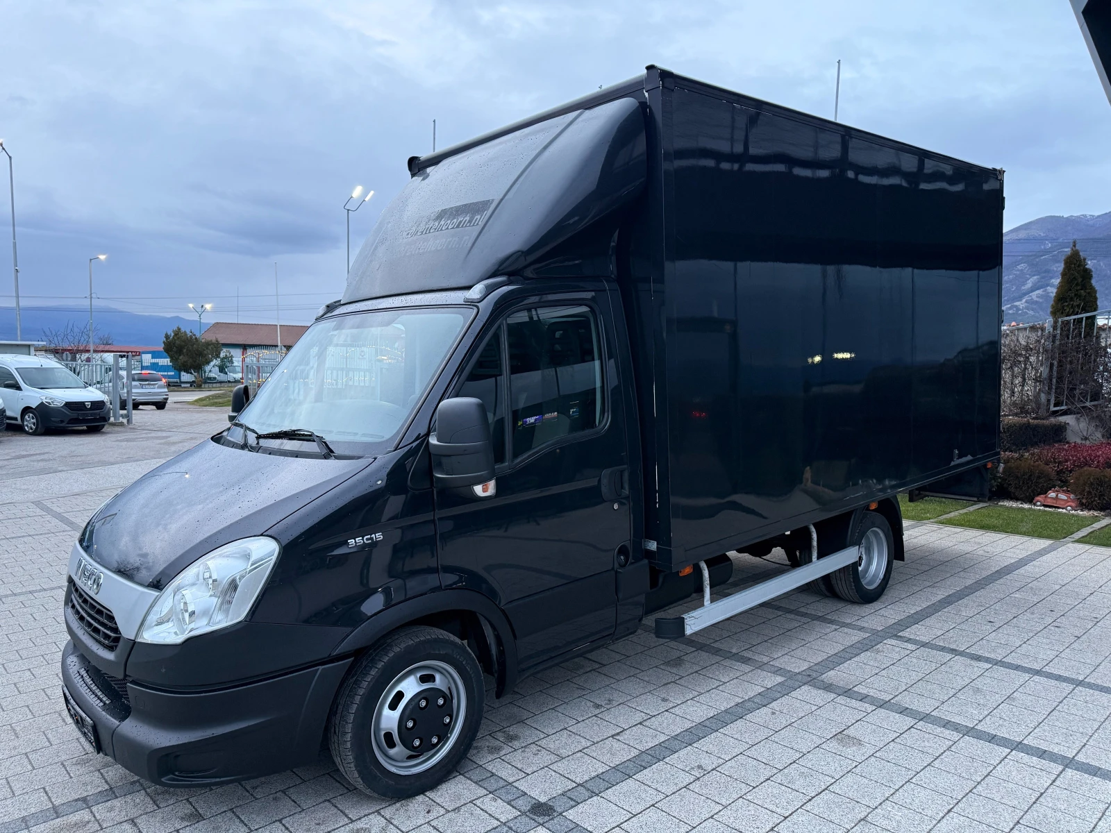 Iveco Daily 35C15 3.0HPI до 3.5т. 4.35м. Клима Euro 5  - изображение 4