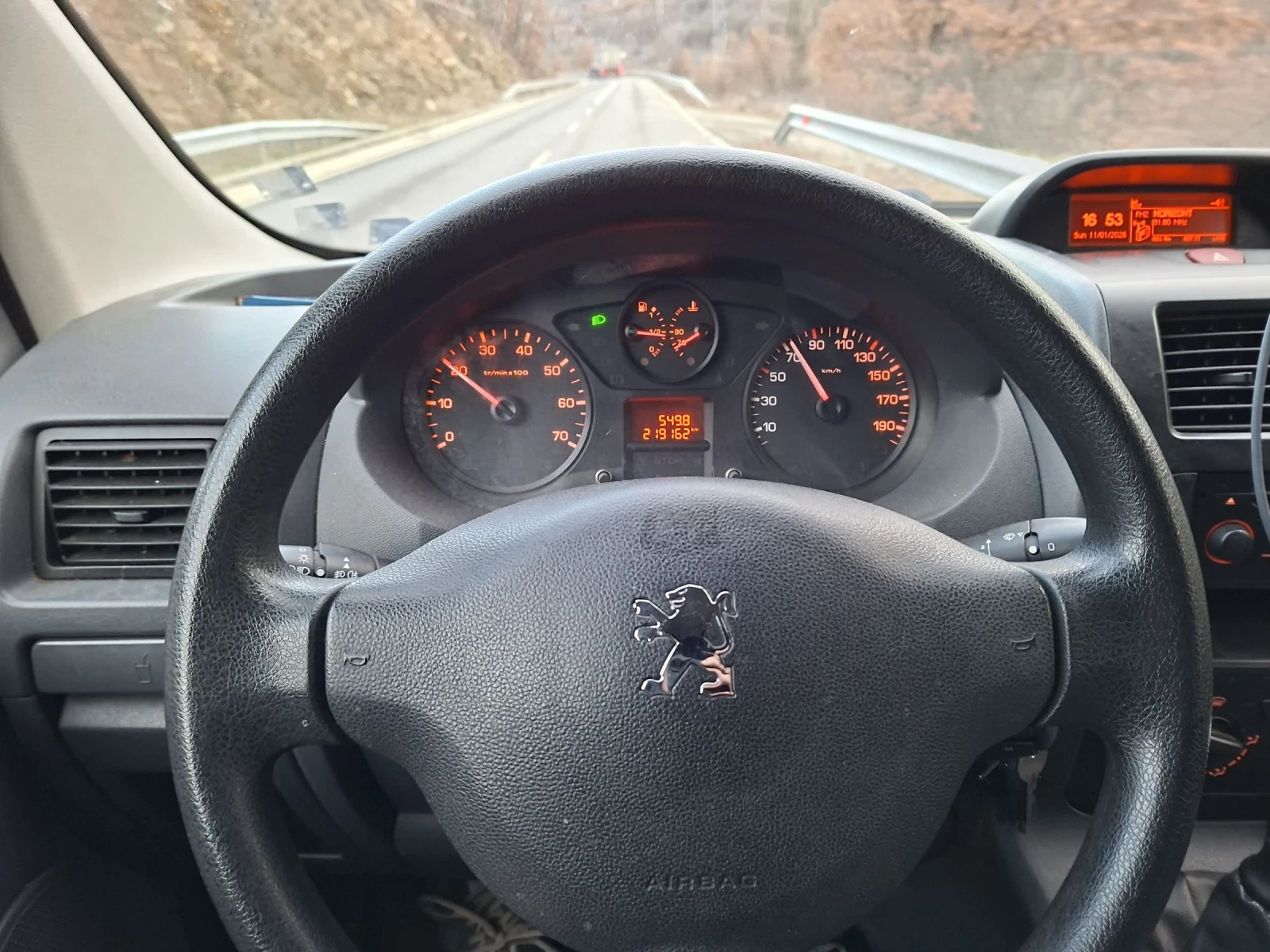 Peugeot Expert L1h1 - изображение 7