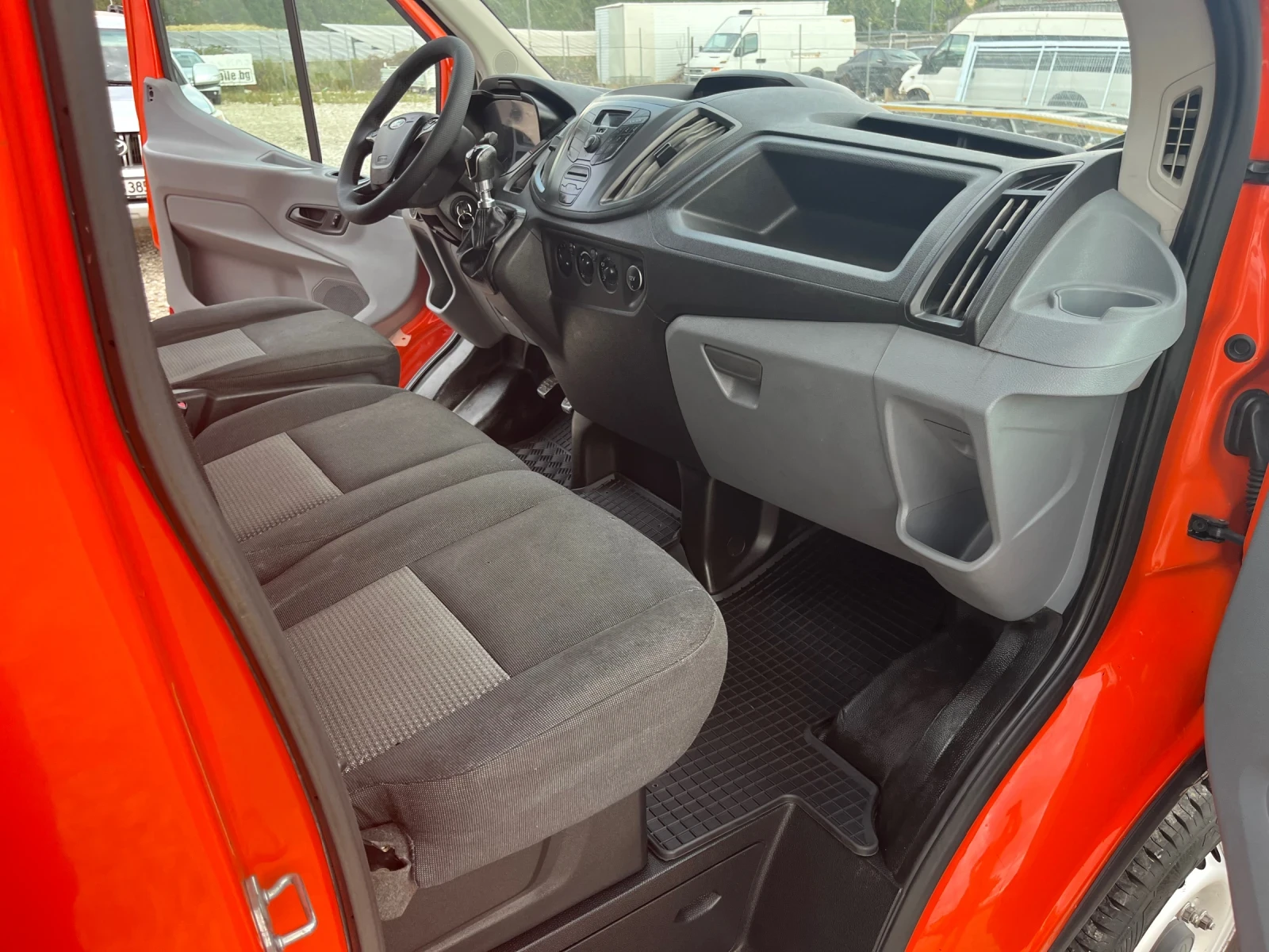 Ford Transit 131ксITALIA KLIMA 6м ОРИГИНАЛЕН ВИД, снимка 10 - Бусове и автобуси - 55825209