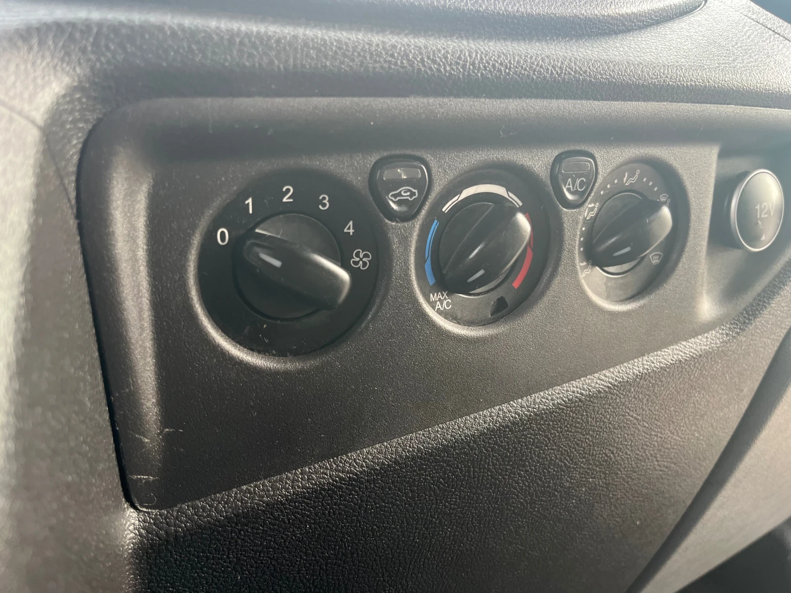 Ford Transit 131ксITALIA KLIMA 6м ОРИГИНАЛЕН ВИД, снимка 9 - Бусове и автобуси - 55825209