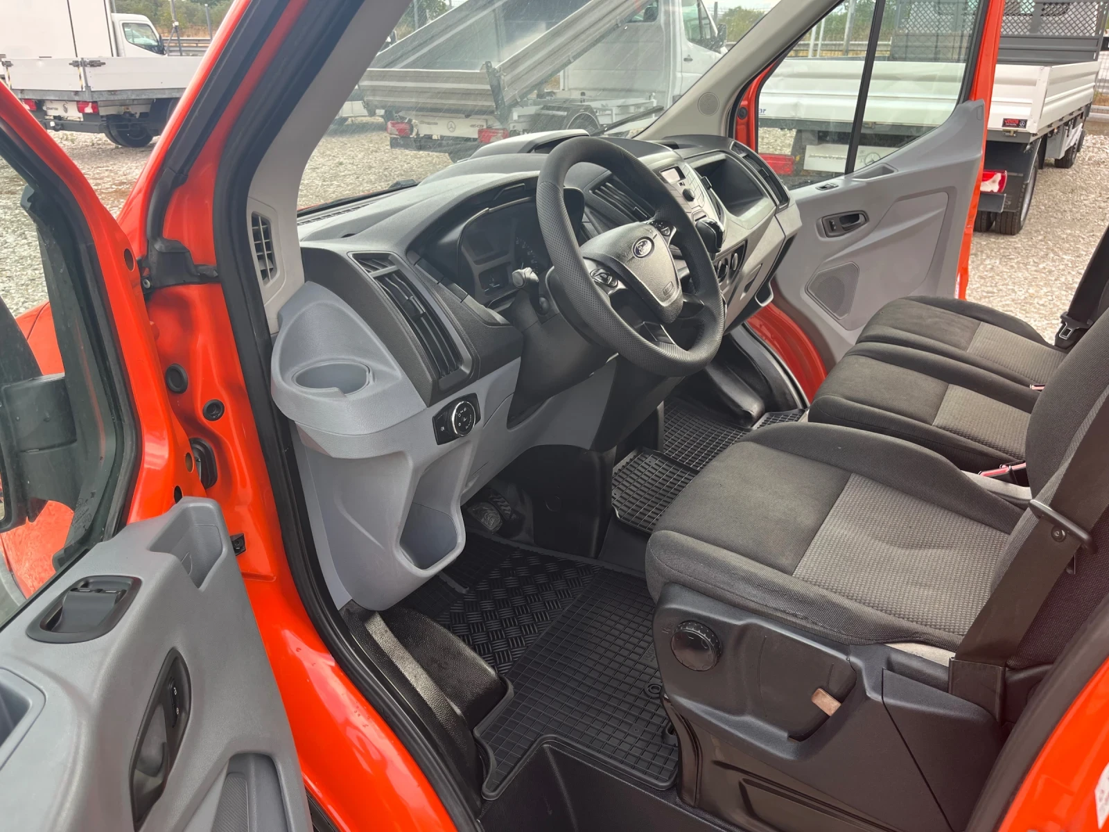Ford Transit 131ксITALIA KLIMA 6м ОРИГИНАЛЕН ВИД, снимка 8 - Бусове и автобуси - 55825209