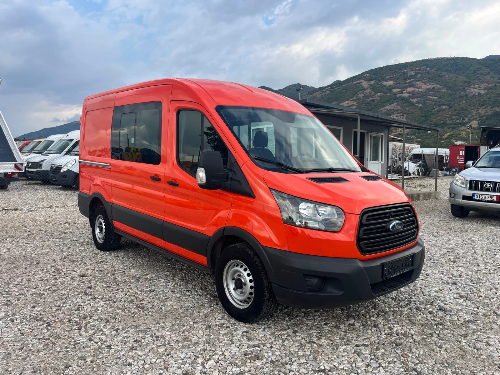 Ford Transit 131ксITALIA KLIMA 6м ОРИГИНАЛЕН ВИД