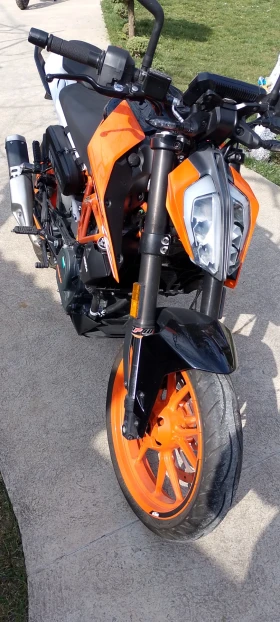 ����� �� �������� �� Ktm Duke 390