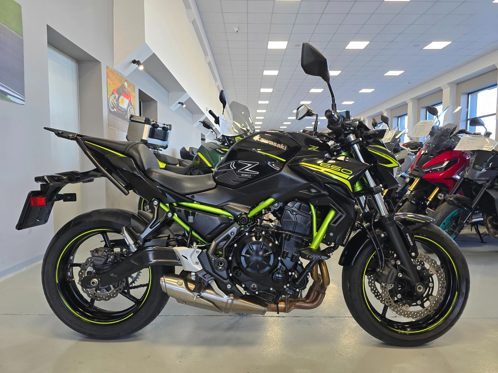 Kawasaki Z 650ie, ABS, Face, Уникат-9783км.!, снимка 3 - Мотоциклети и мототехника - 55384287