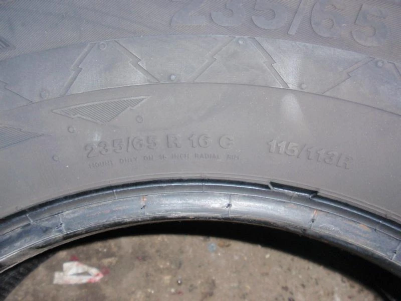 Гуми Всесезонни 235/65R16, снимка 9 - Гуми и джанти - 9091220