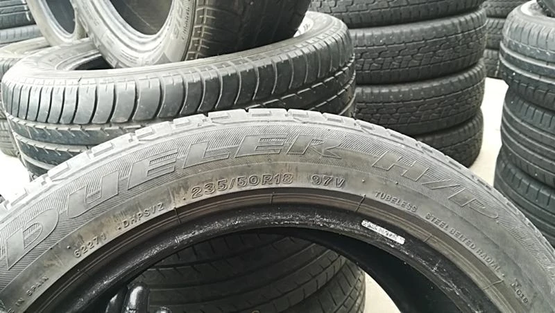 Гуми Летни 235/50R18, снимка 5 - Гуми и джанти - 25485733