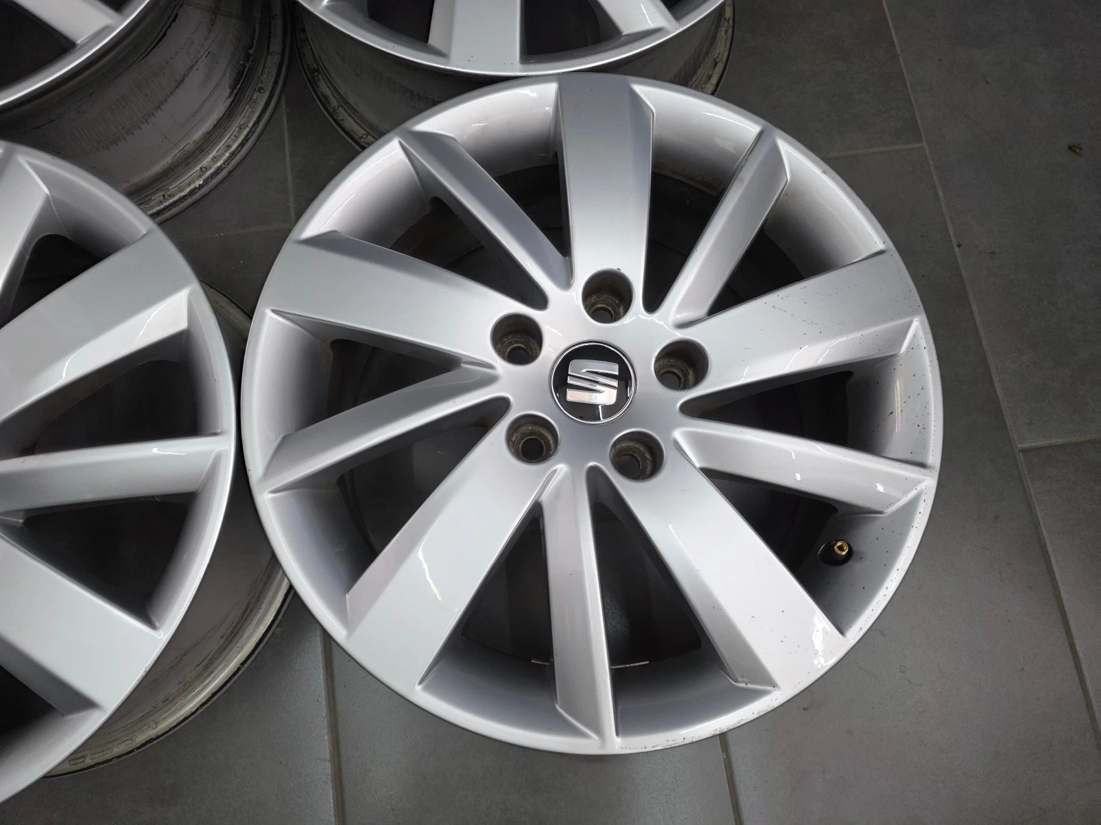   Seat Leon | Mobile.bg   8