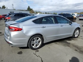 Ford Fusion 2l Se Hybrid, снимка 3