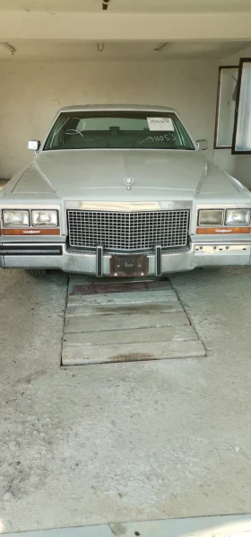 Cadillac Brougham, снимка 1