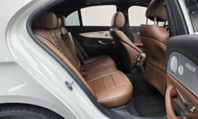 Mercedes-Benz E 350 4MATIC* BURMESTER* ОБДУХВАНЕ* ДИСТРОНИК* ХЕДЪП* 36, снимка 15