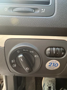 VW Golf - 3800 € / 7432.15 лв. - 44775324 10