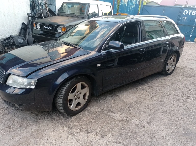 Audi A4 3.0 V6 4x4 кожа ксенон, снимка 3 - Автомобили и джипове - 46668220