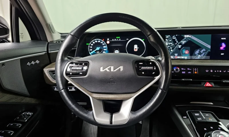 Kia K8 Hybrid Noblesse, снимка 11 - Автомобили и джипове - 49180586