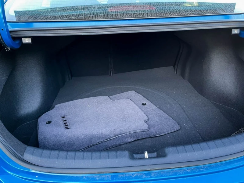 Kia Forte 2.0 MPI, снимка 10 - Автомобили и джипове - 52148854