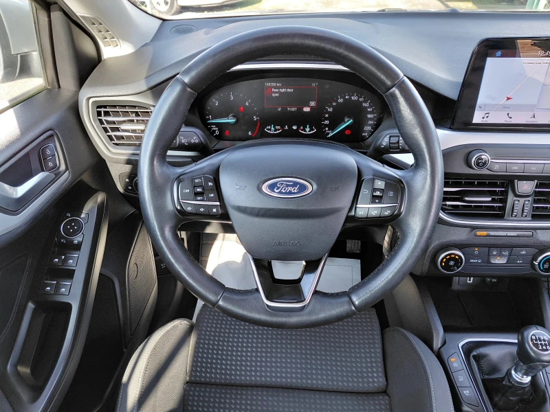 Ford Focus 1.5TDCi EcoBlue Euro-6, снимка 11 - Автомобили и джипове - 52413136