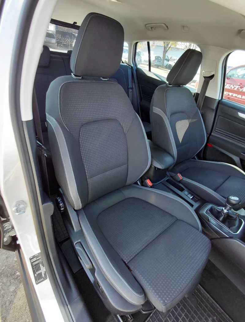 Ford Focus 1.5TDCi EcoBlue Euro-6, снимка 9 - Автомобили и джипове - 52413136