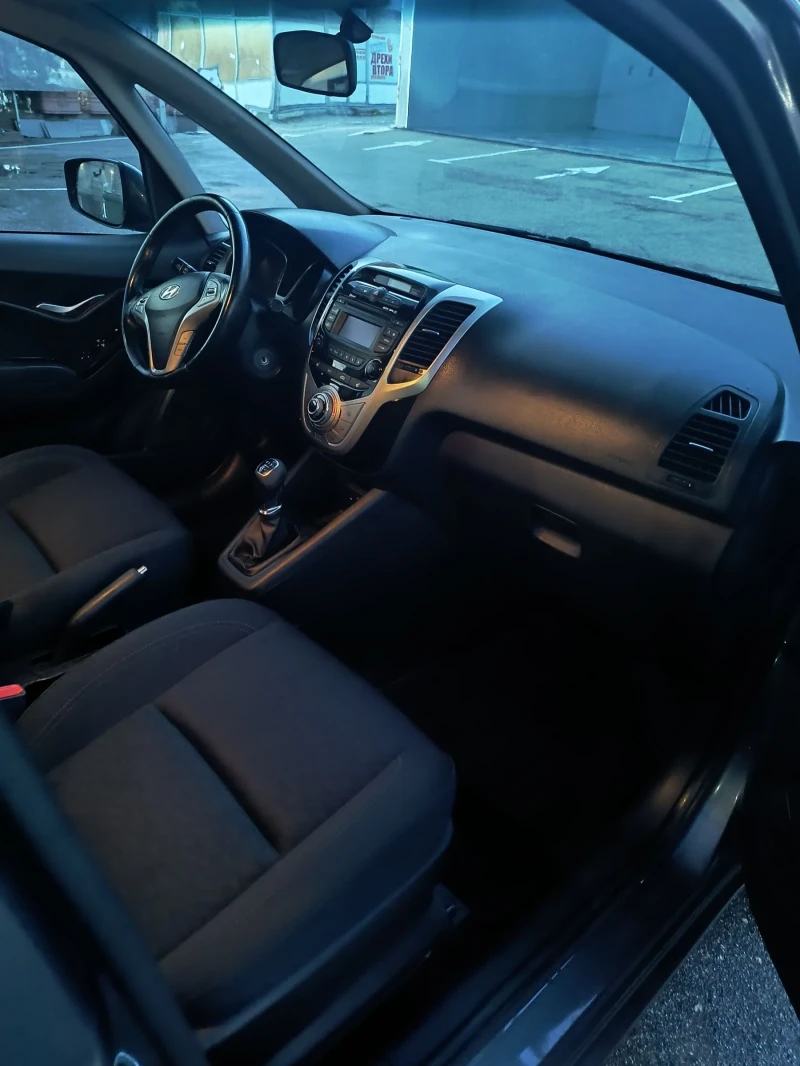 Hyundai Ix20 1.6i face swiss, снимка 5 - Автомобили и джипове - 52741107