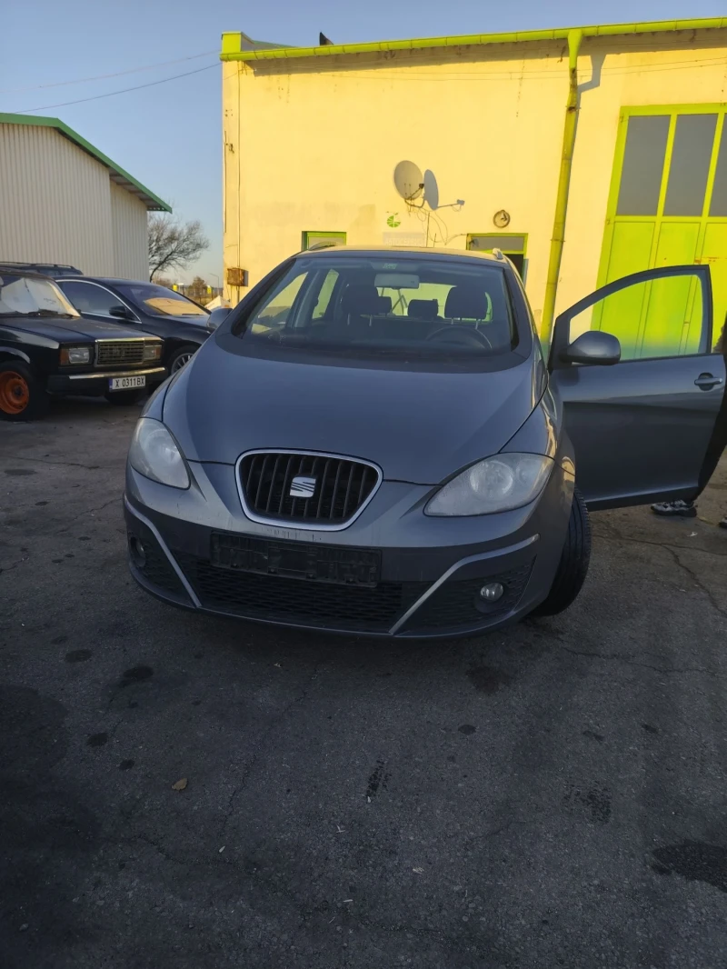 Seat Altea 1.2 TSi Ecomotive, снимка 4 - Автомобили и джипове - 52806372