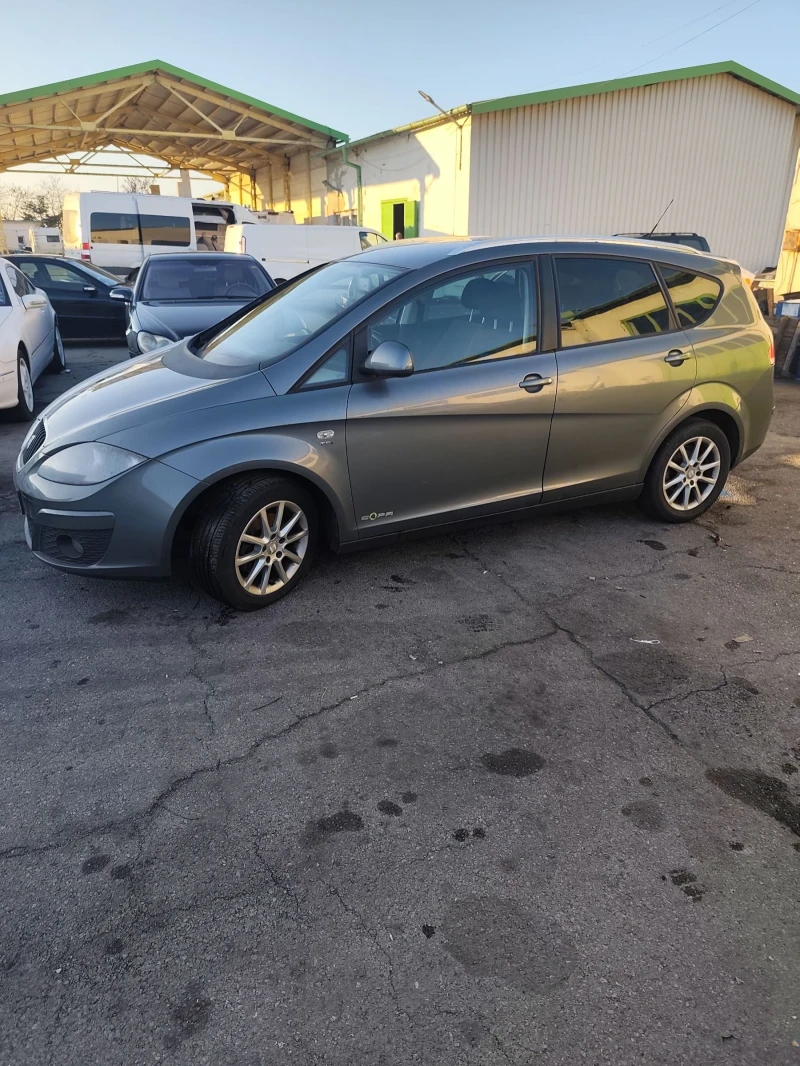 Seat Altea 1.2 TSi Ecomotive, снимка 13 - Автомобили и джипове - 52806372