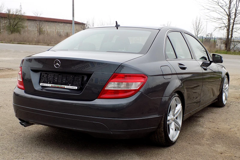 Mercedes-Benz C 180 KOMPRESSOR/156к./6ск./СЕДАН, снимка 4 - Автомобили и джипове - 52859869