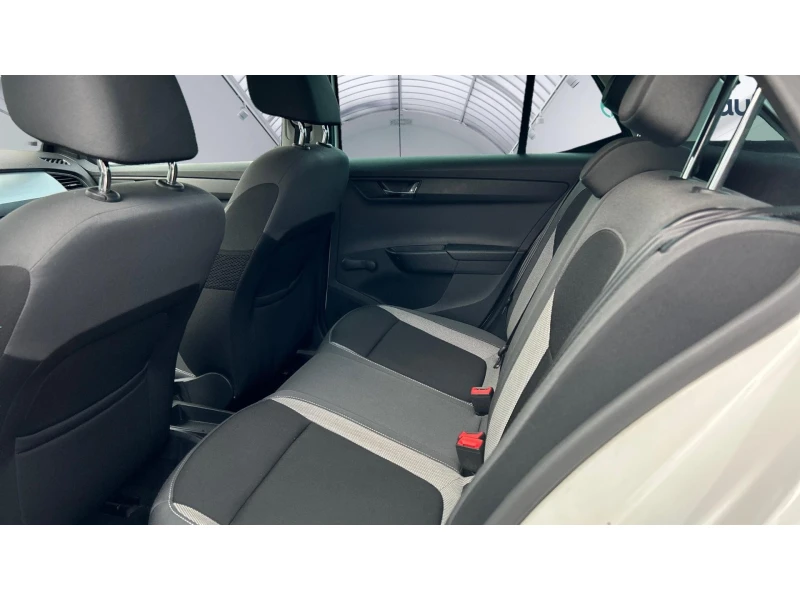 Skoda Fabia 1.2  TSi, Месечна вноска от 227  , снимка 11 - Автомобили и джипове - 53165492