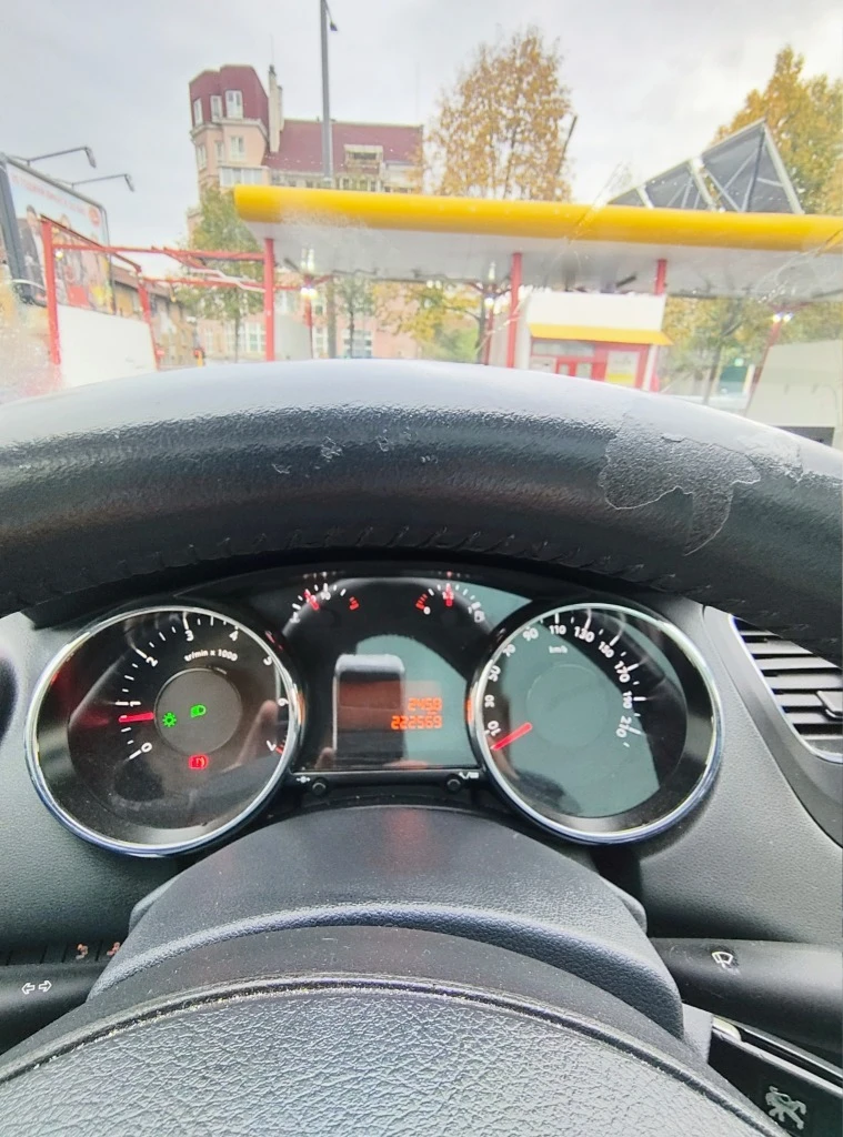 Peugeot 5008, снимка 6 - Автомобили и джипове - 52847029