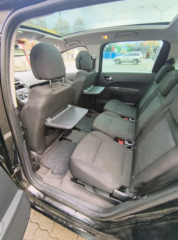 Peugeot 5008, снимка 8 - Автомобили и джипове - 52847029