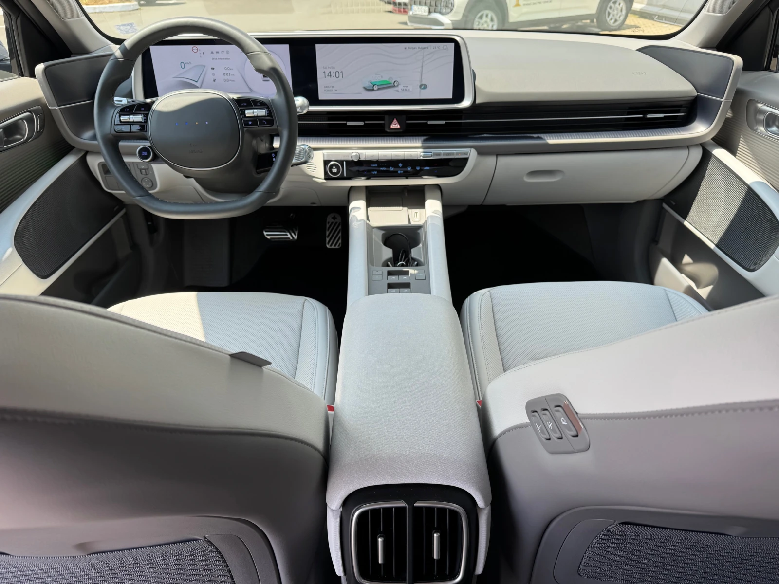Hyundai Ioniq 6 Premium Vision roof 18" alloy  - изображение 7