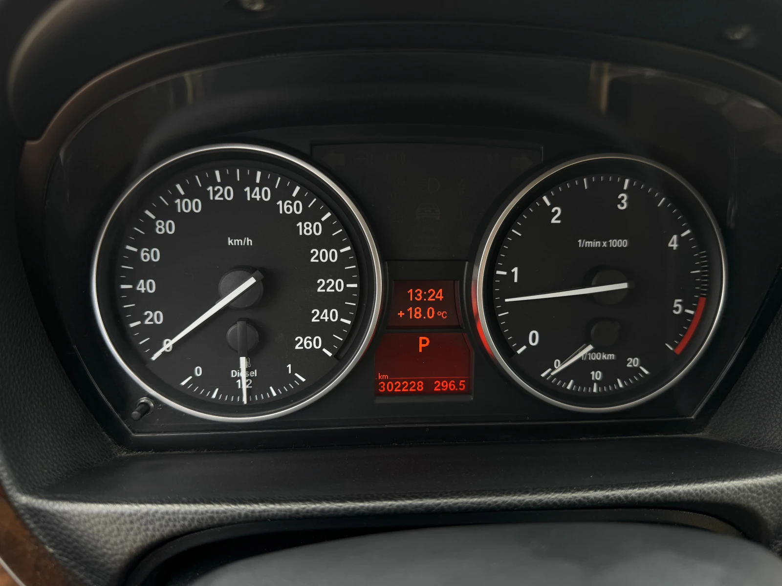 BMW 330 E91 LCI RWD - изображение 8