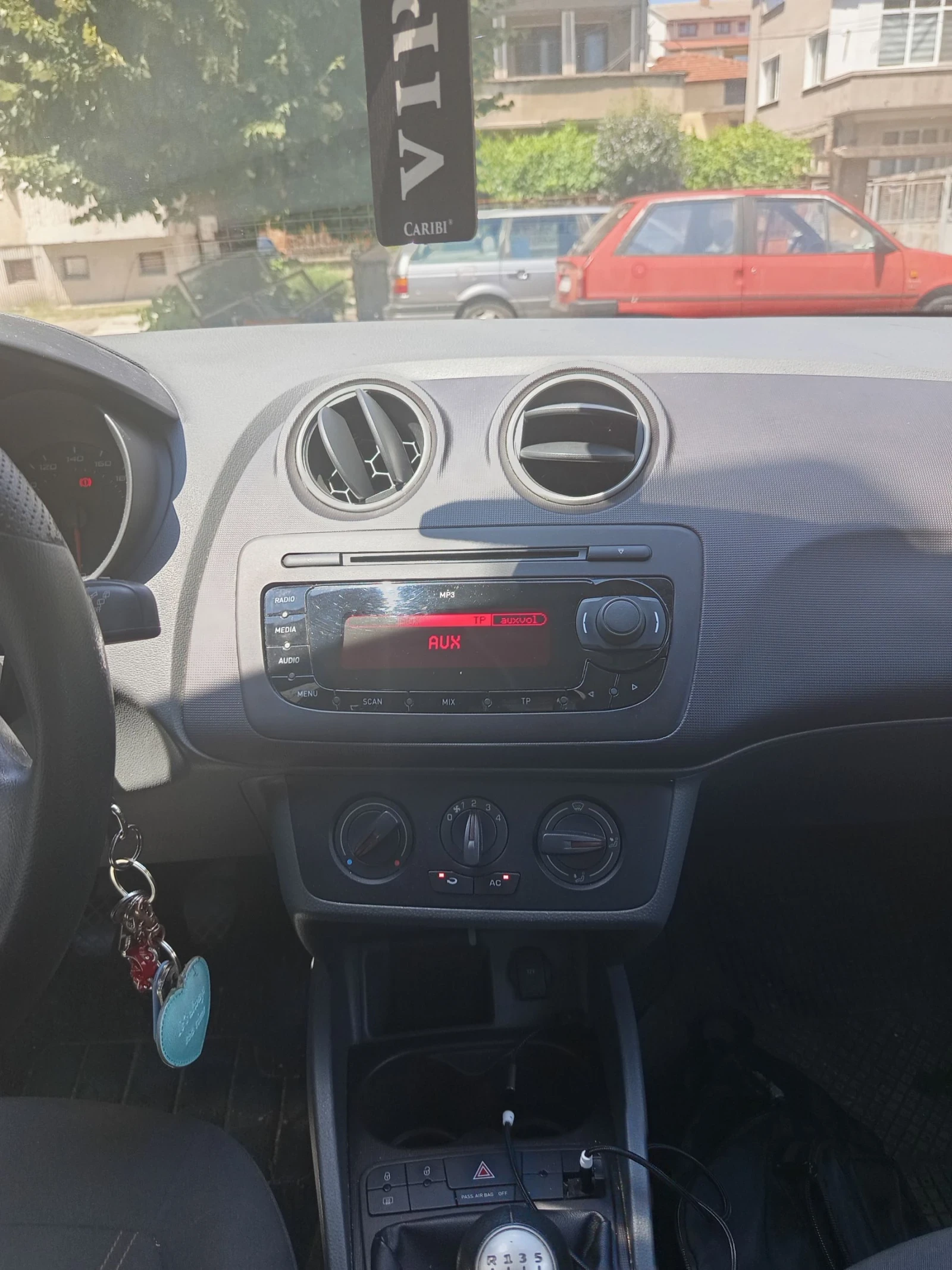 Seat Ibiza 1.2i - изображение 10