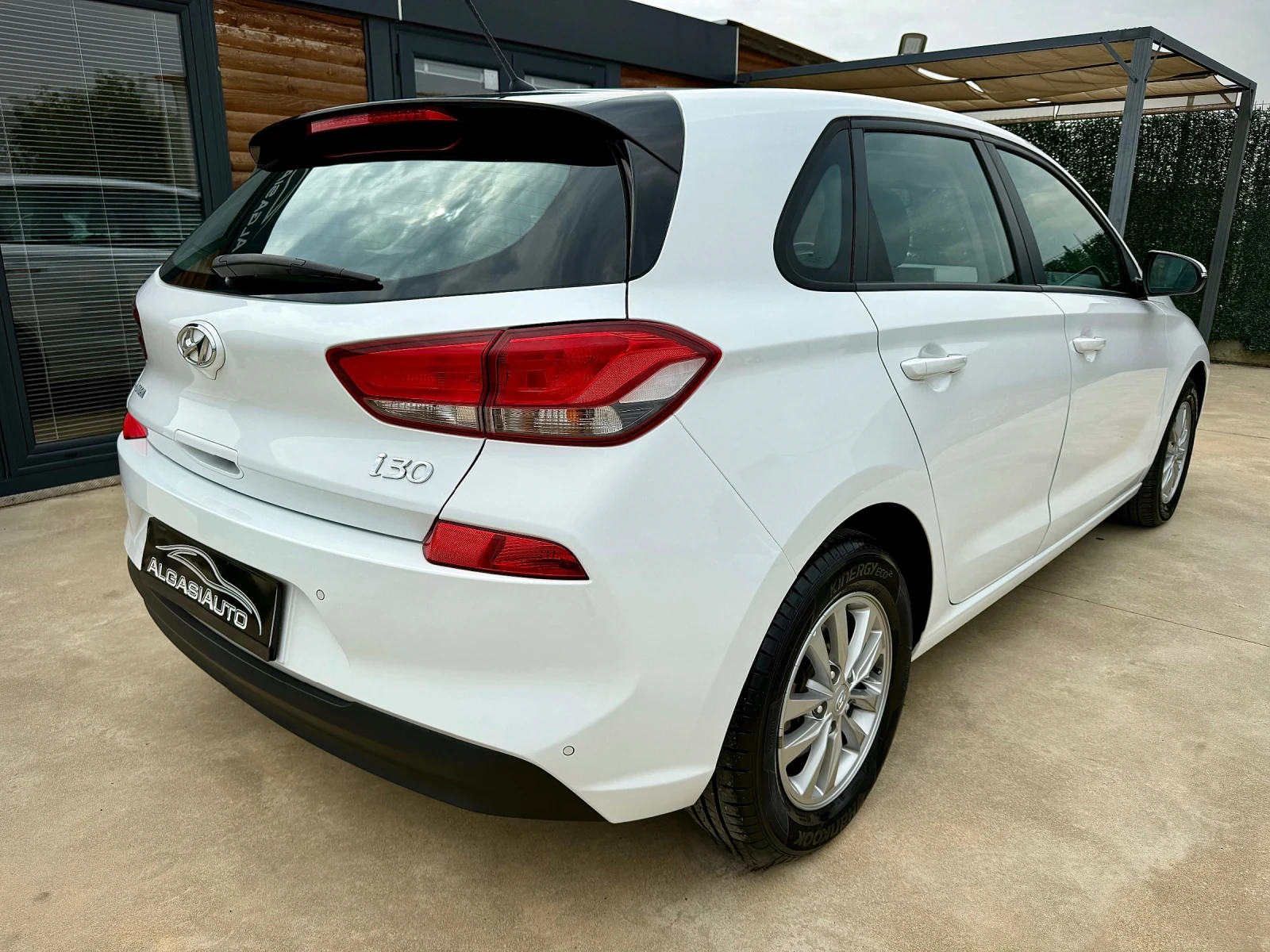 Hyundai I30 1.4 MPI* LED* EURO 6* 89000km!!! - изображение 4