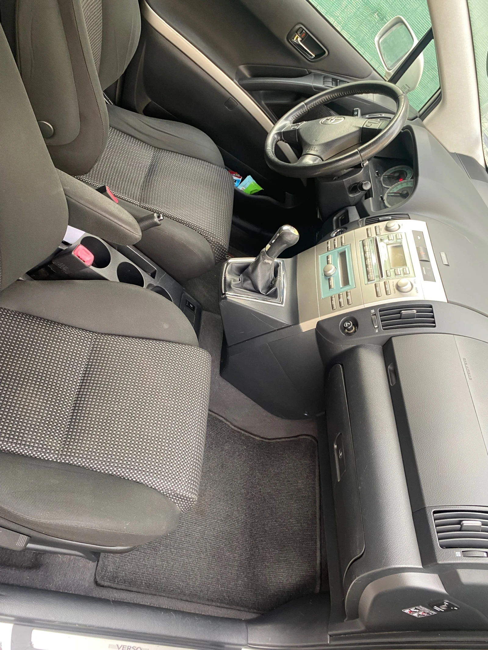 Toyota Corolla verso  - изображение 7