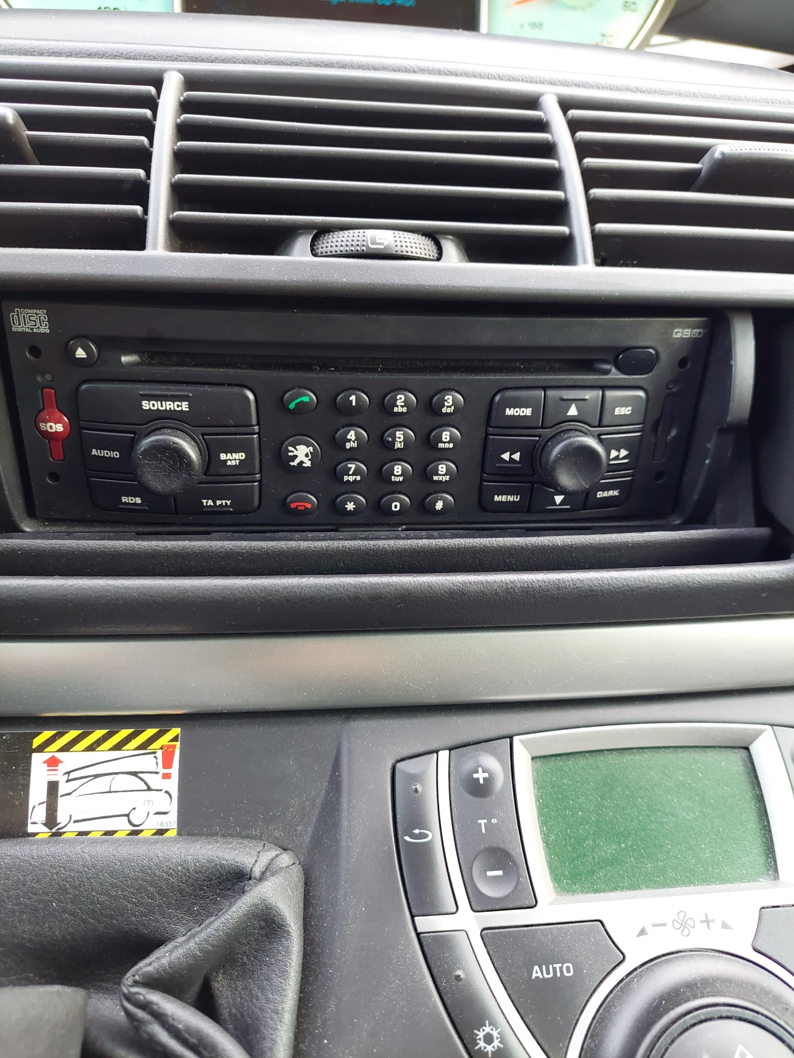 Peugeot 807 2, 2 HDI, снимка 17 - Автомобили и джипове - 53842363