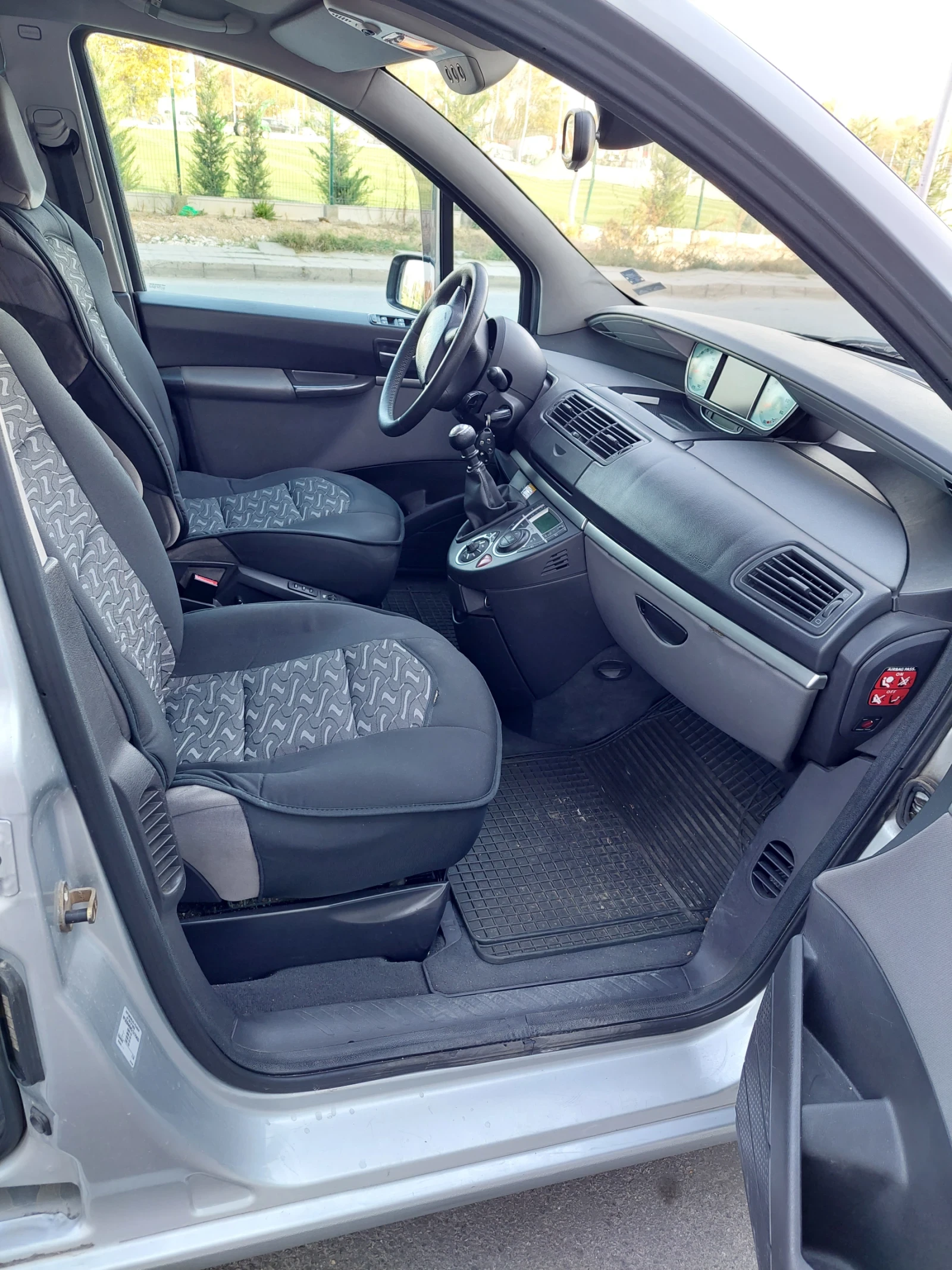 Peugeot 807 2, 2 HDI, снимка 14 - Автомобили и джипове - 53842363