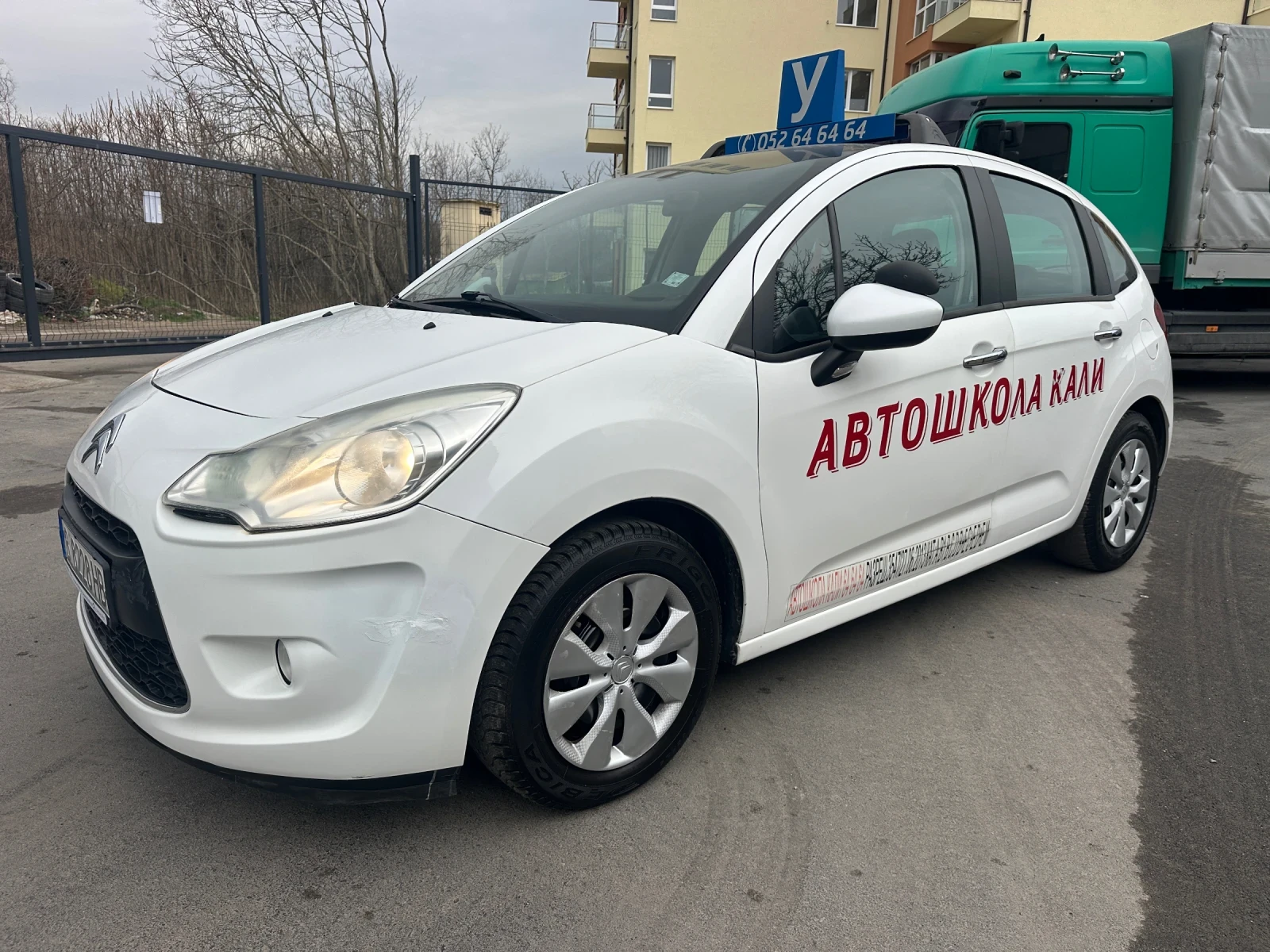 Citroen C3 1.4HDI -Учебен Панор, снимка 4 - Автомобили и джипове - 53962514