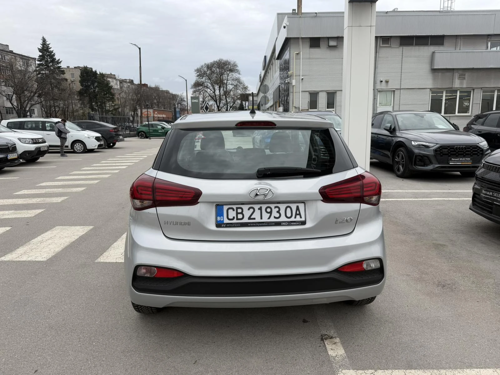 Hyundai I20 1.2i LPG 85k.c, снимка 7 - Автомобили и джипове - 54041329