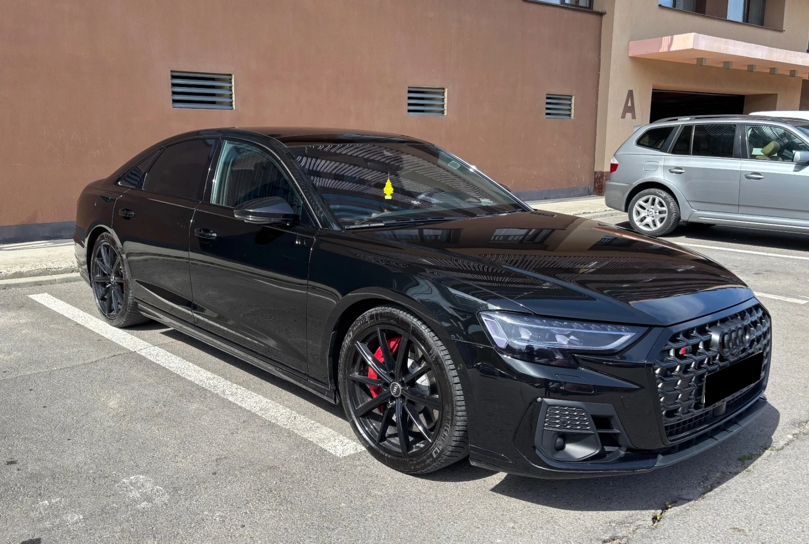 Audi S8 4.0 TFSI V8 Mild Hybrid Quattro, снимка 2 - Автомобили и джипове - 54364783