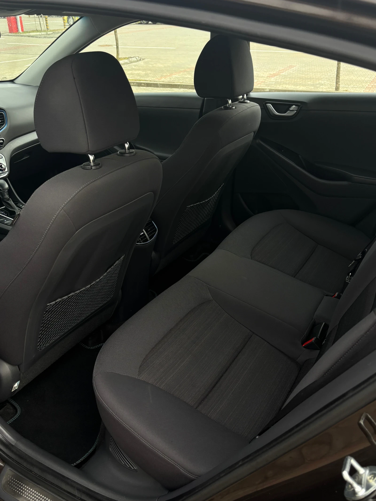 Hyundai Ioniq Обслужена 04.26г, снимка 7 - Автомобили и джипове - 54409518