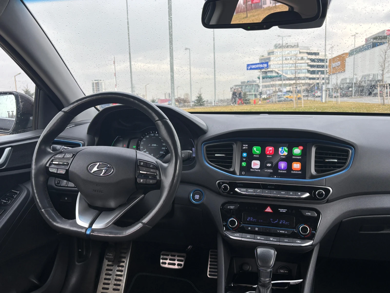 Hyundai Ioniq Обслужена!!!, снимка 11 - Автомобили и джипове - 54409518