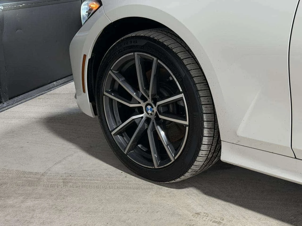 BMW 330 * xDrive * CARFAX * ЦЕНА ДО БГ, снимка 17 - Автомобили и джипове - 54427286