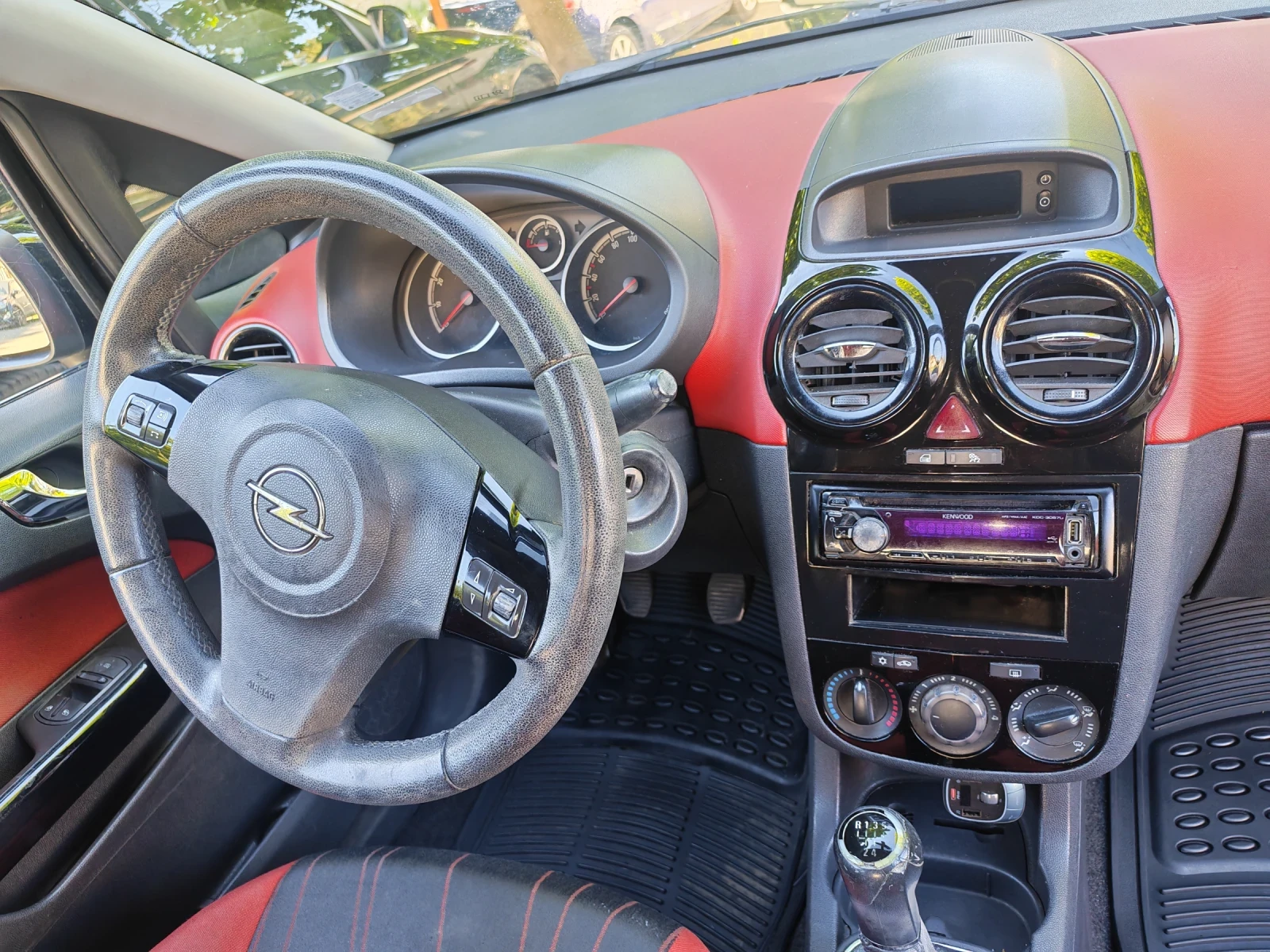 Opel Corsa, снимка 4 - Автомобили и джипове - 54682294