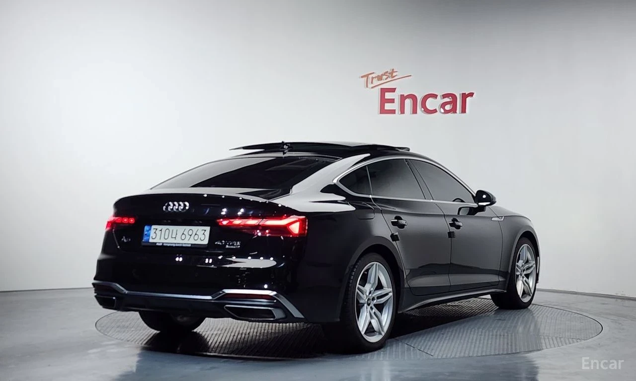 Audi A5 2.0L TFSI, снимка 2 - Автомобили и джипове - 54723826